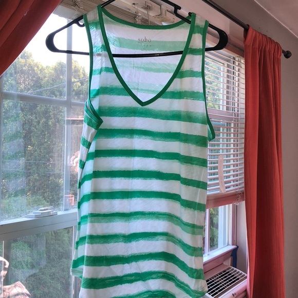 New York and Company tank - Picture 1 of 6